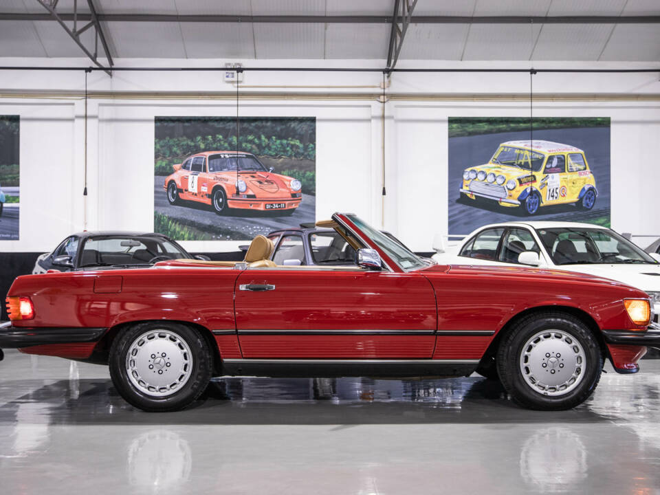 Image 2/30 de Mercedes-Benz 560 SL (1989)