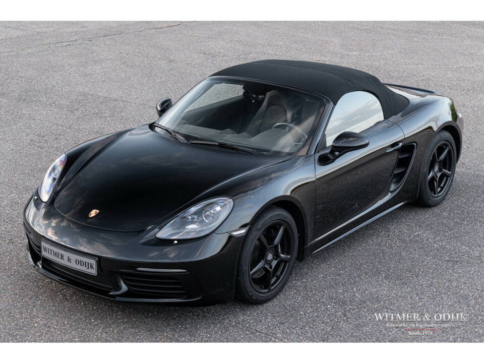 Image 6/30 of Porsche 718 Boxster (2016)