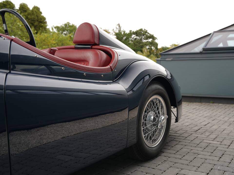 Bild 40/50 von Jaguar XK 120 SE OTS (1954)