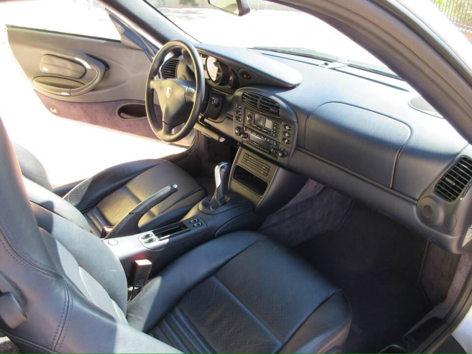 Bild 29/58 von Porsche 911 Carrera (2001)
