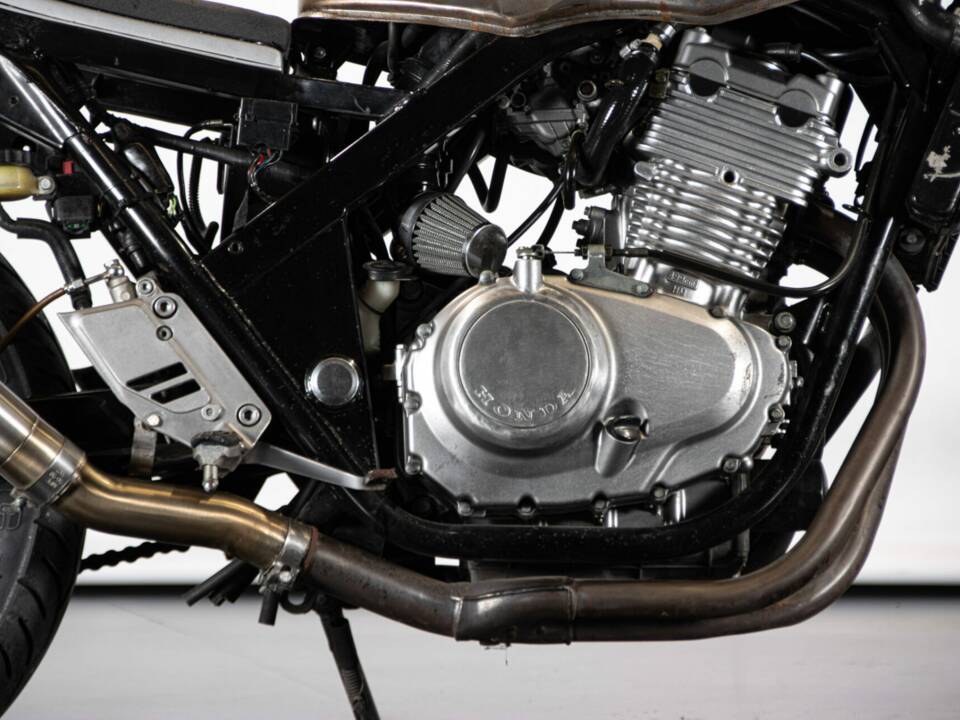 Image 24/48 of Honda CB 500E (1999)
