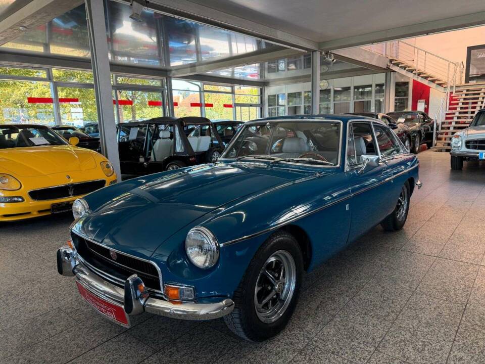 Image 27/35 de MG MGB GT (1972)