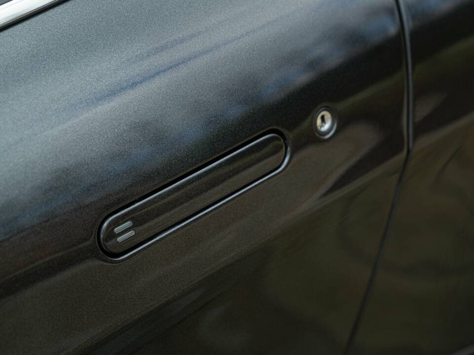 Afbeelding 18/50 van Aston Martin V8 Vantage S (2013)