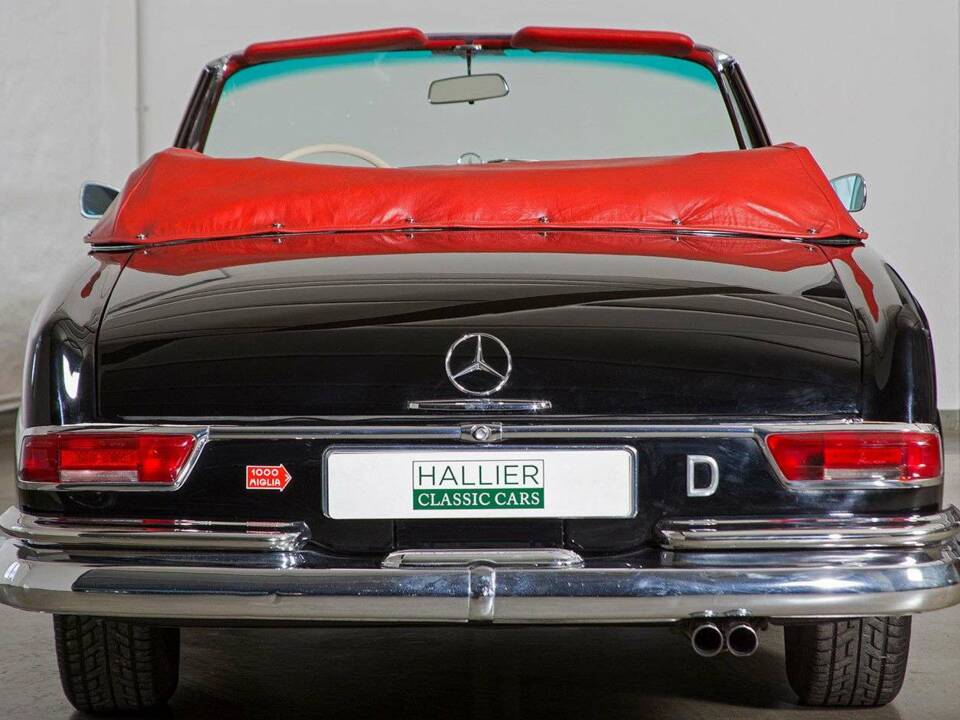 Image 16/34 of Mercedes-Benz 280 SE (1966)