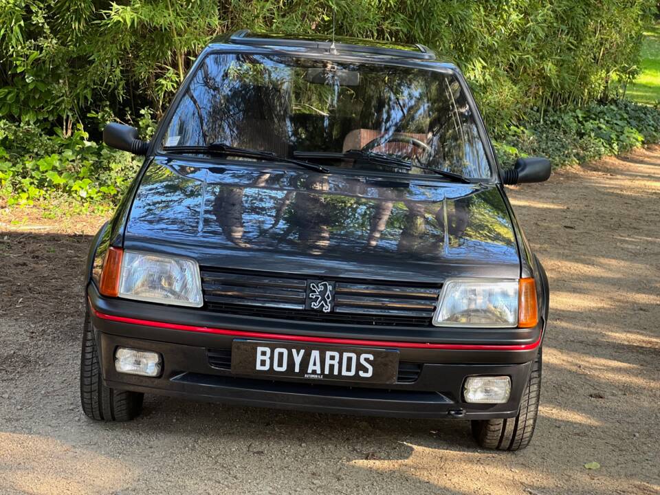 Bild 8/39 von Peugeot 205 GTi 1.6 (1986)