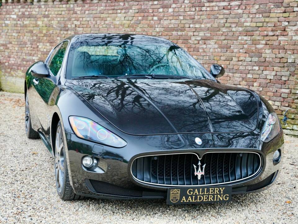 Imagen 18/50 de Maserati GranTurismo S (2010)