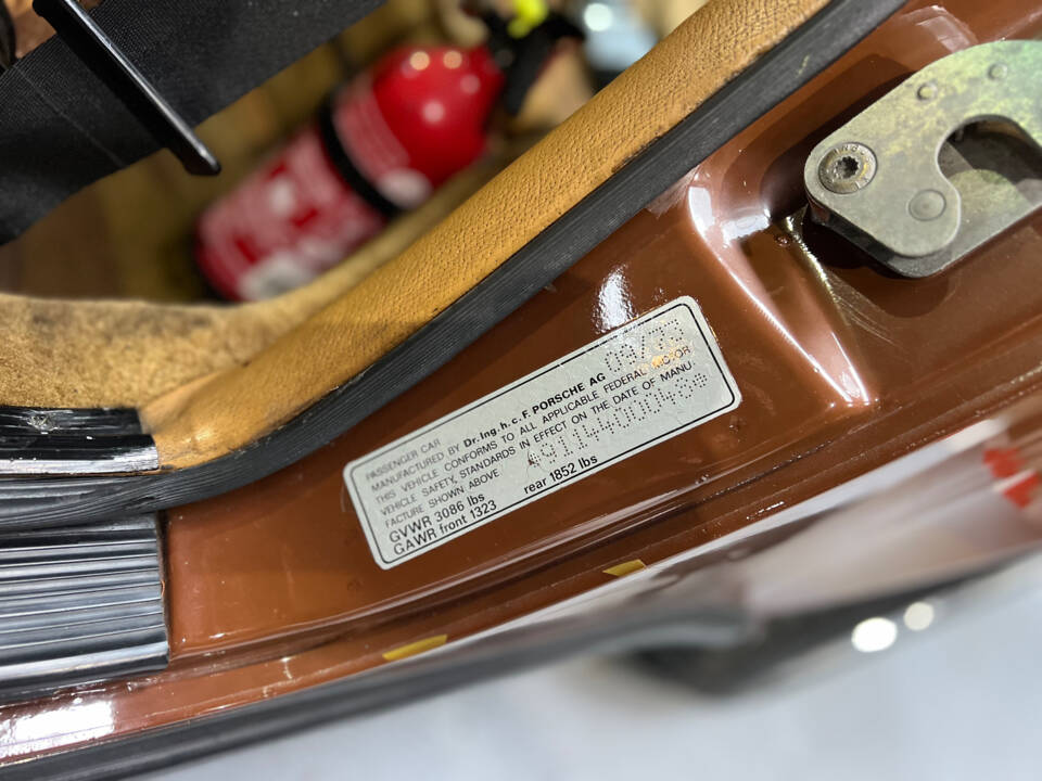Image 47/75 of Porsche 911 Carrera 2.7 (1973)
