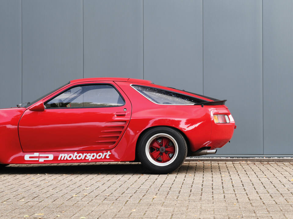 Image 21/52 of Porsche 928 S (1980)