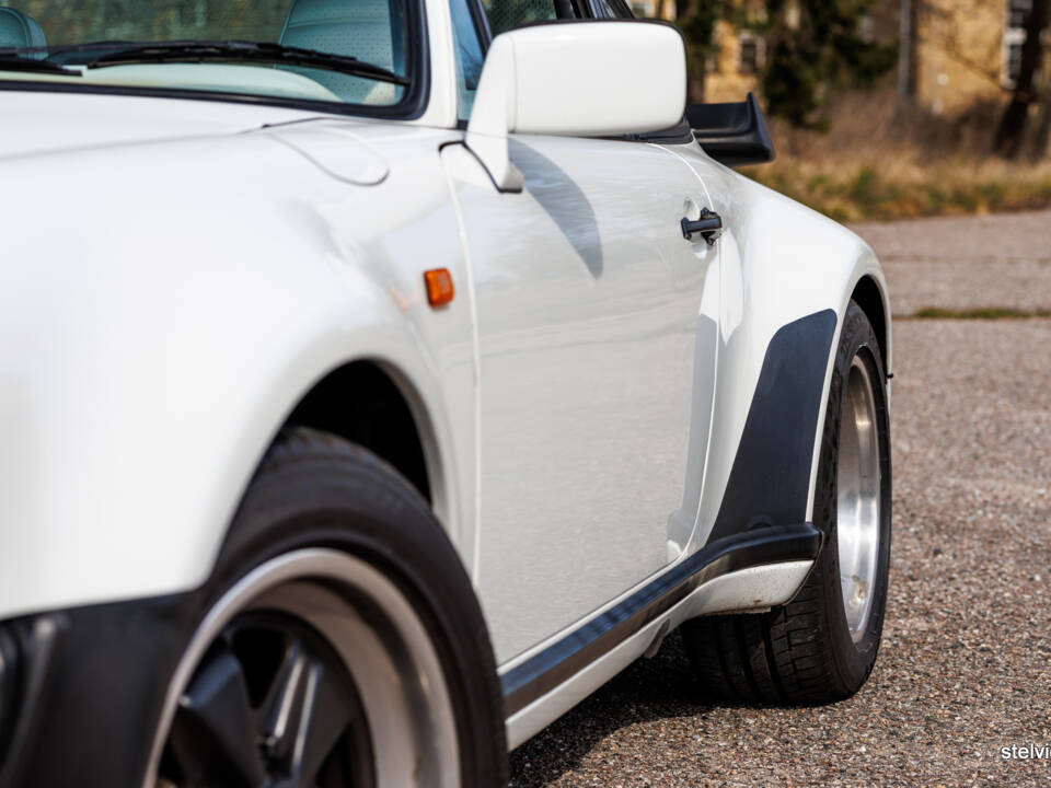 Image 19/46 of Porsche 911 Turbo 3.3 (1980)