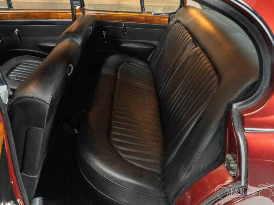 Image 9/19 de Jaguar Mk II 3.8 (1964)