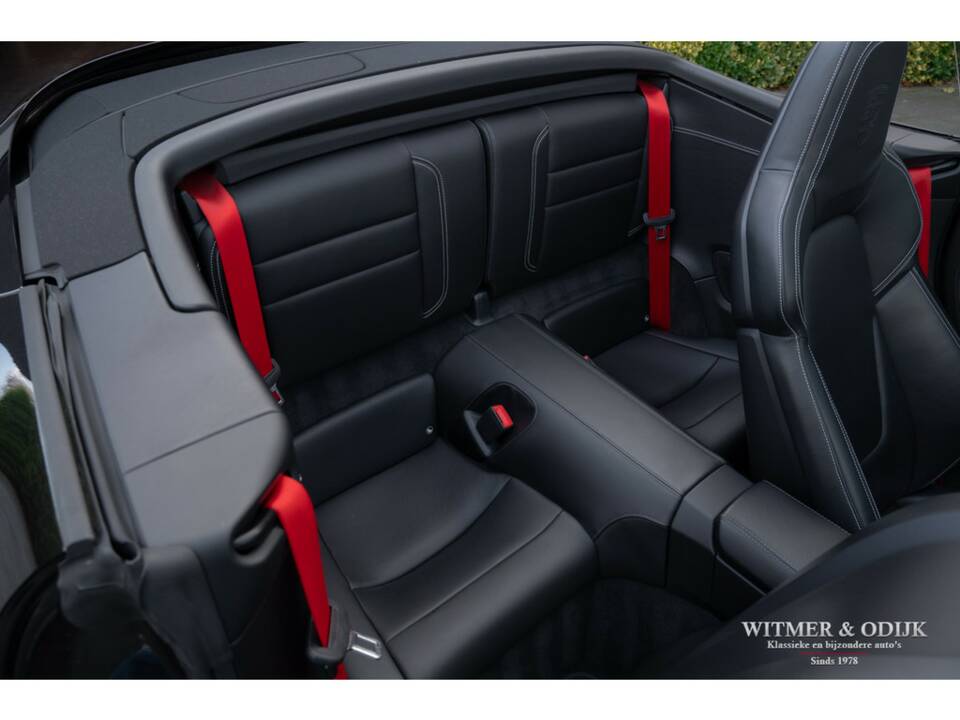 Image 17/39 de Porsche 911 Carrera 4S (2019)