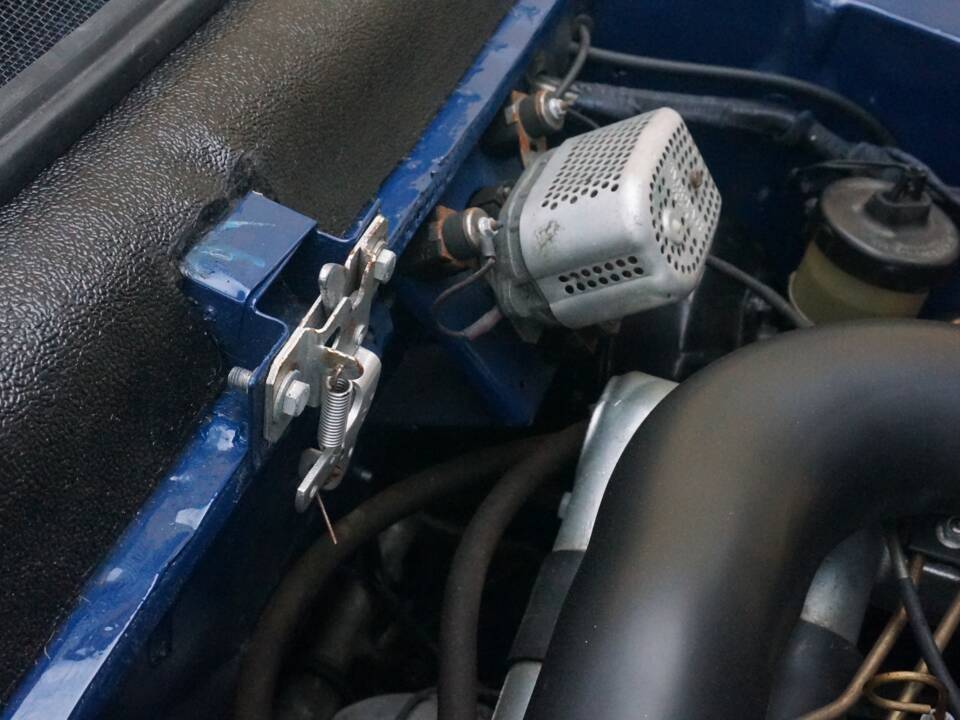 Image 34/46 of Peugeot 404 Coupé (1967)