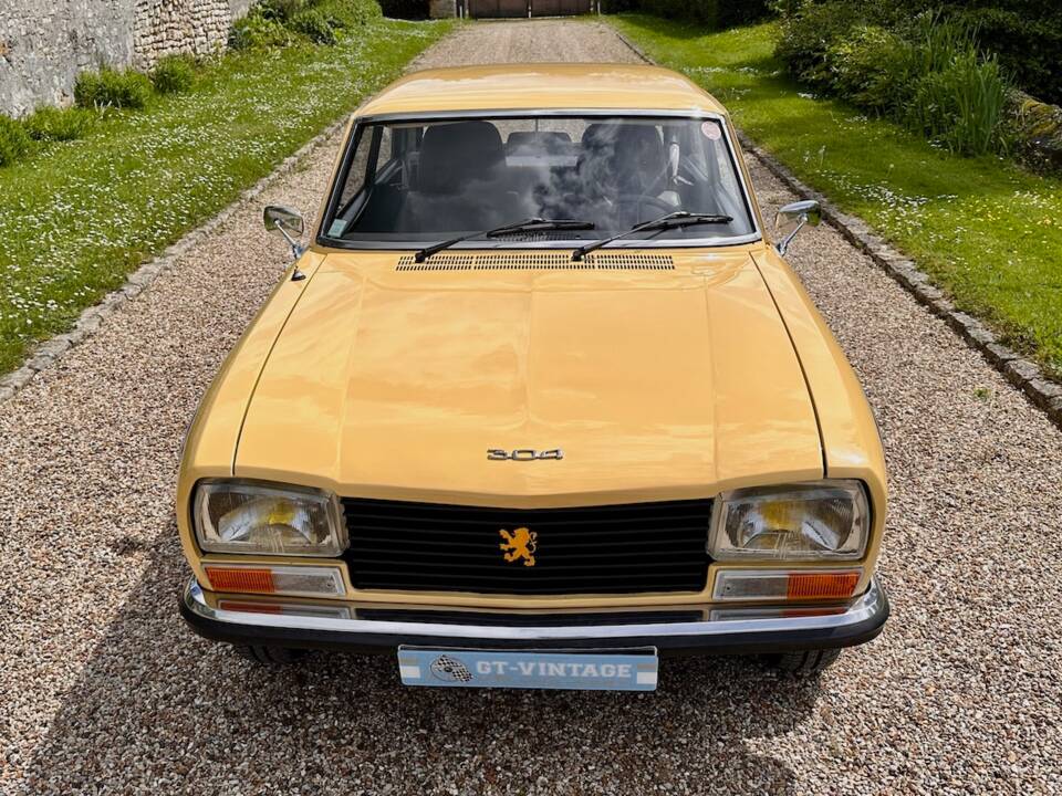 Image 19/71 of Peugeot 304 S Coupe (1974)