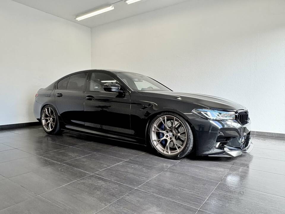 Image 1/31 of BMW M5 xDrive (2021)