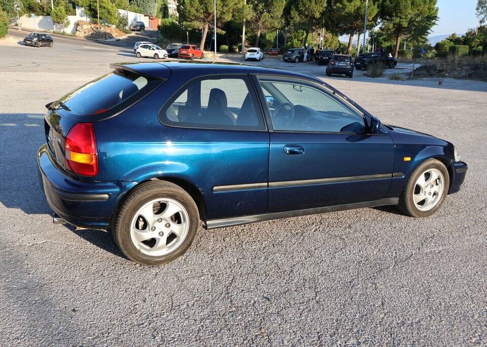 Image 8/8 of Honda Civic (1997)