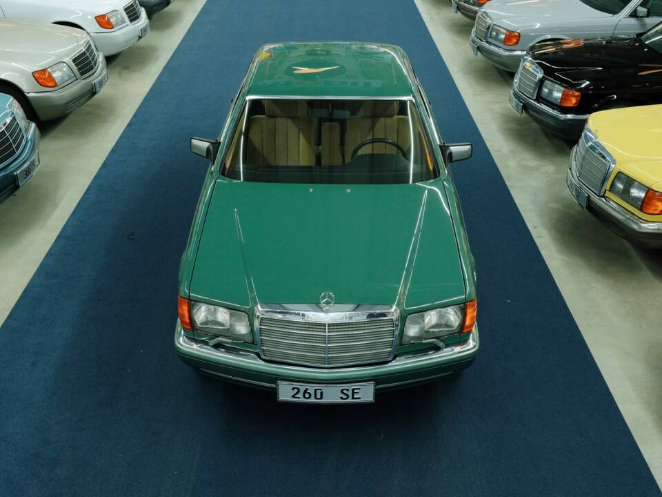 Bild 4/50 von Mercedes-Benz 260 SE (1990)