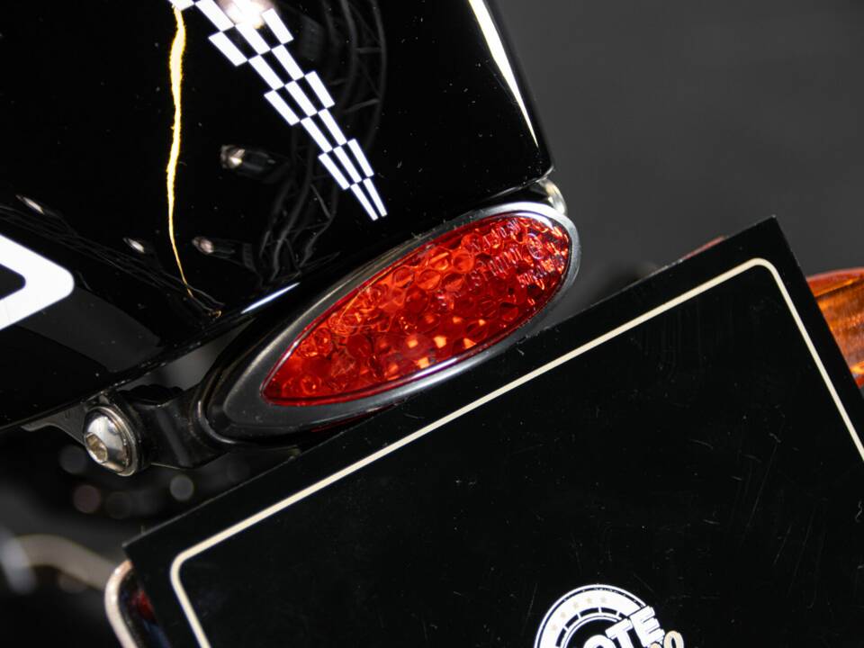 Bild 24/50 von Kawasaki DUMMY (2000)