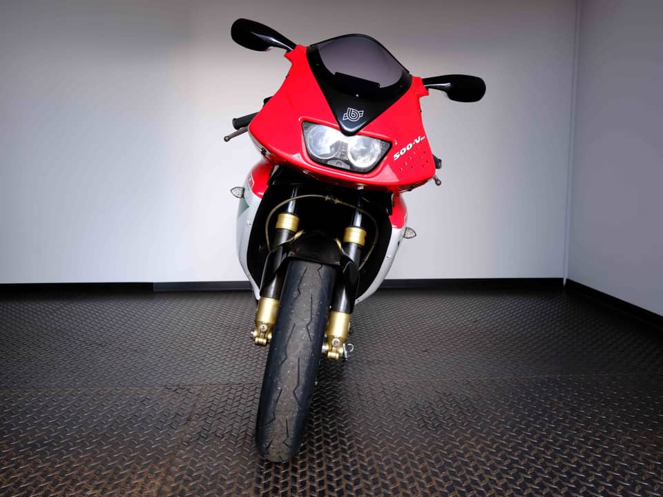 Image 32/94 of Bimota 500 V-Due (2003)