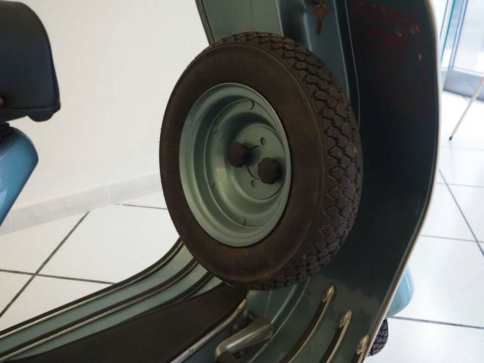 Bild 17/33 von Piaggio Vespa 150 (1960)