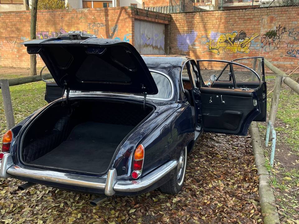 Image 19/51 of Jaguar 420 (1967)