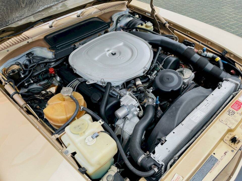 Image 26/36 de Mercedes-Benz 560 SL (1988)