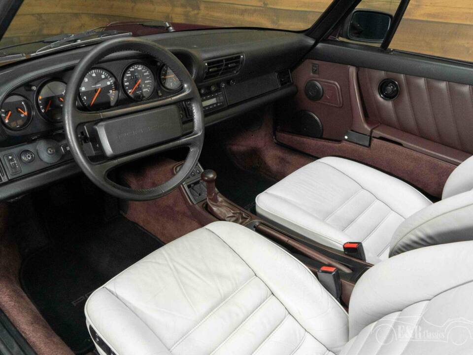 Imagen 12/19 de Porsche 911 Carrera 4 (1990)