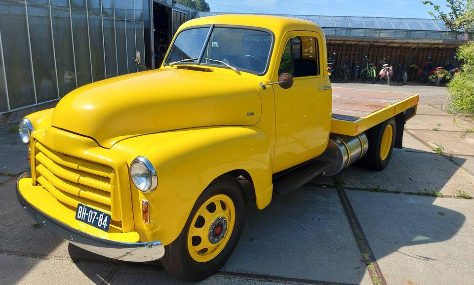 Image 5/8 of GMC 3500 1-ton (1953)