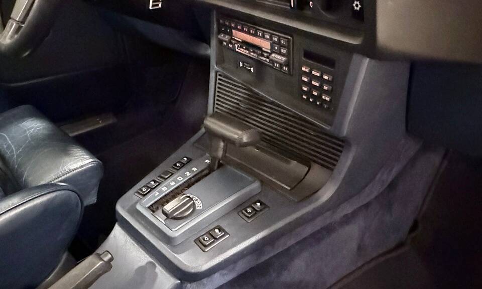 Bild 23/37 von BMW 635 CSi (1985)
