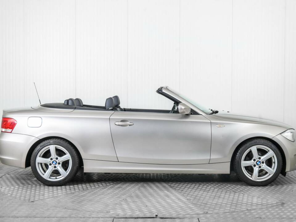 Immagine 10/50 di BMW 125i (2011)