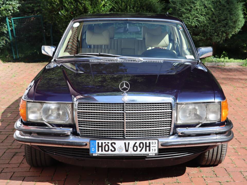 Image 13/57 de Mercedes-Benz 450 SEL 6,9 (1977)