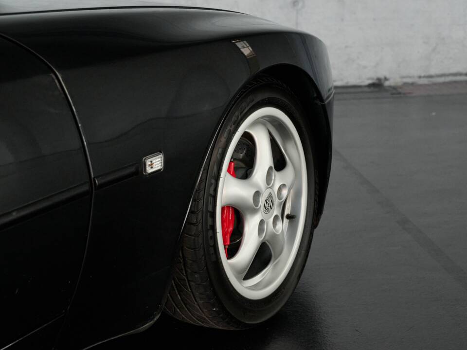 Bild 32/50 von Porsche 944 Turbo (1990)