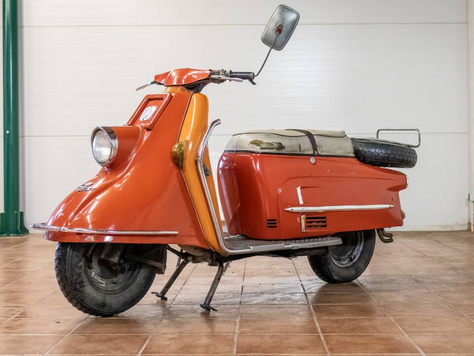 Bild 1/11 von Heinkel Tourist 102 A1 (1961)