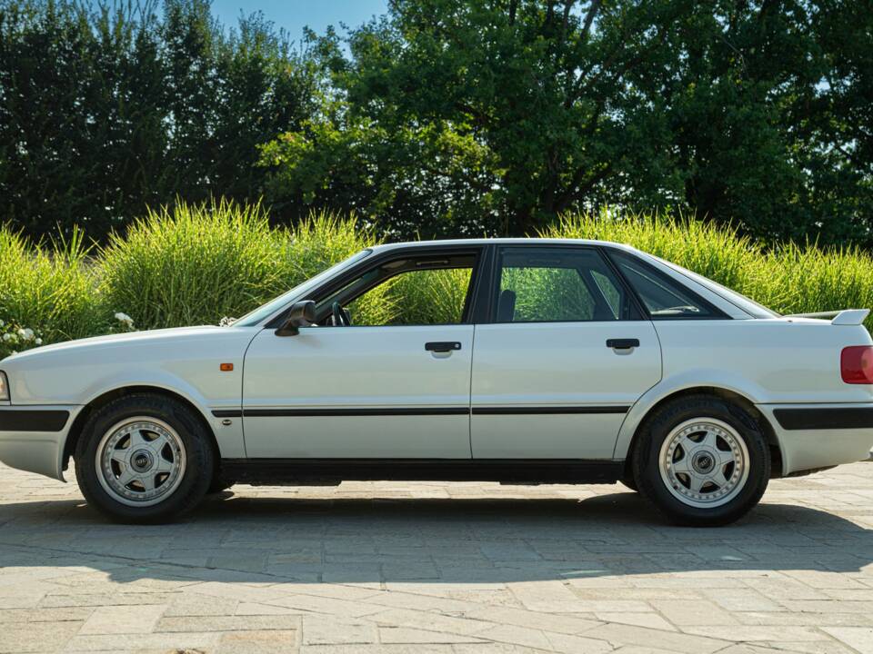 Imagen 5/50 de Audi 80 - 2.0E quattro (1992)