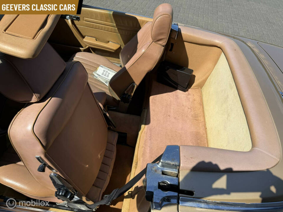 Imagen 34/41 de Mercedes-Benz 560 SL (1986)