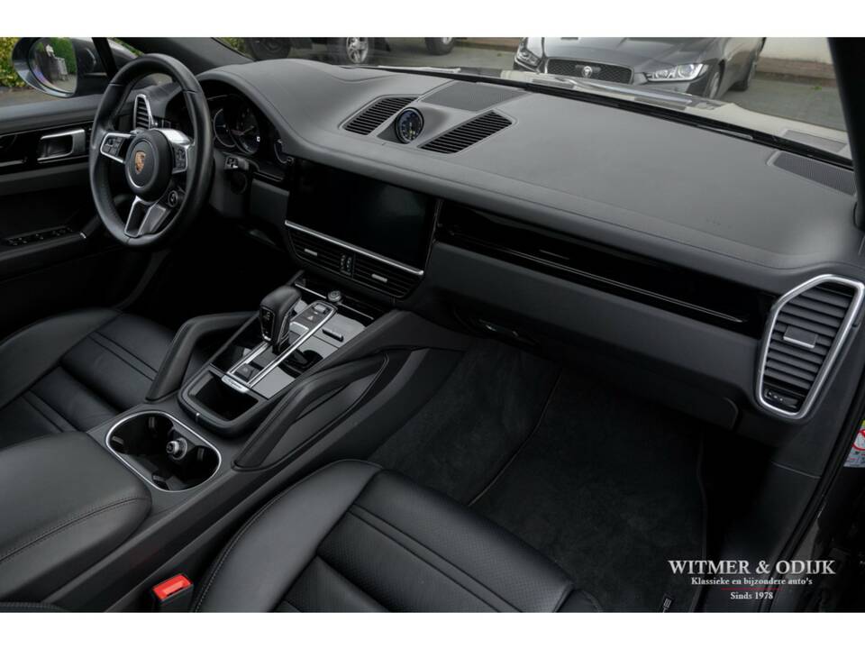 Bild 10/43 von Porsche Cayenne Coupé E-Hybrid (2020)