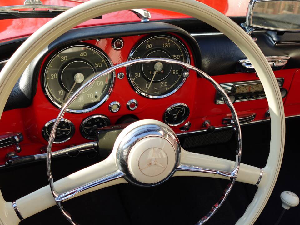 Bild 10/38 von Mercedes-Benz 190 SL (1961)