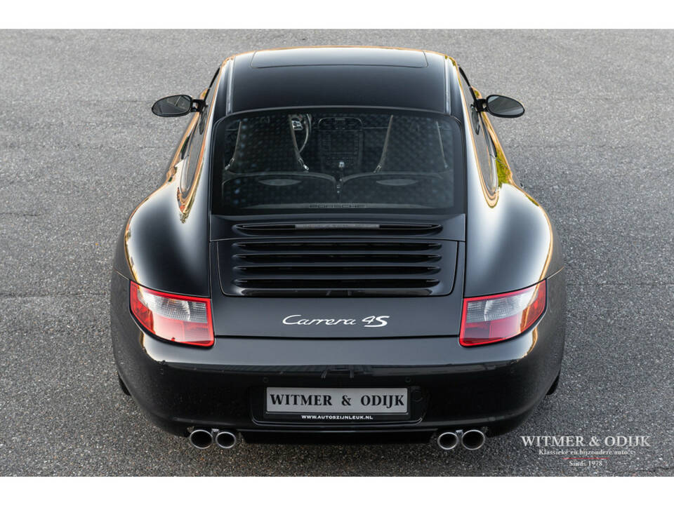 Image 14/29 of Porsche 911 Carrera 4S (2008)