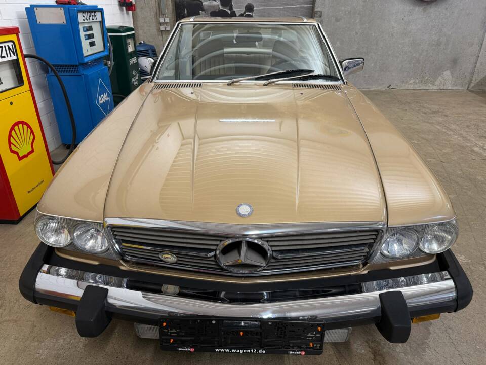 Image 4/14 de Mercedes-Benz 560 SL (1988)