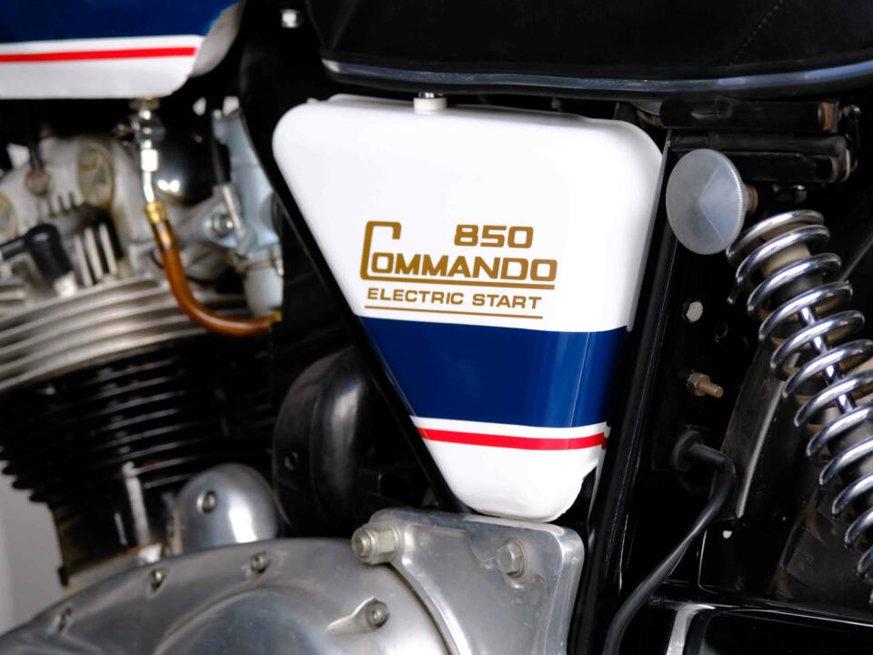 Image 64/83 of Norton 850 MKIII Roadster (1975)