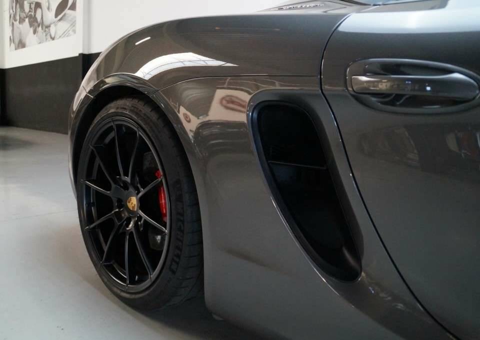 Image 38/50 of Porsche Boxster Spyder (2016)