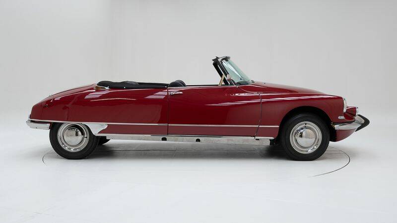 Imagen 6/15 de Citroën ID 19 Usine (1963)