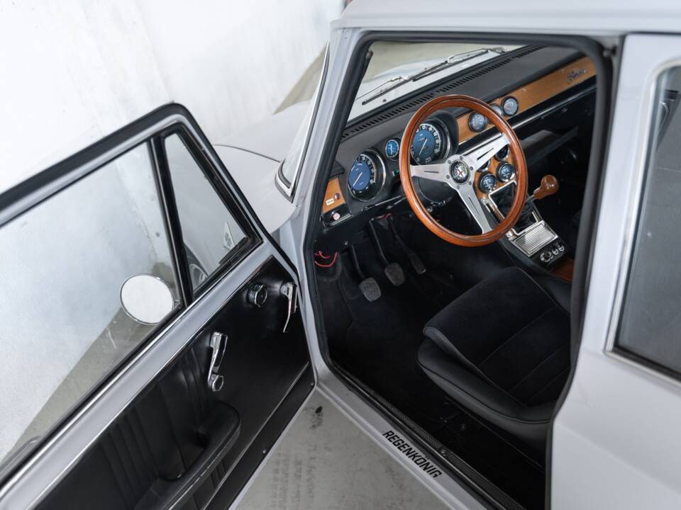 Bild 9/40 von Alfa Romeo Giulia Super 1.3 (1974)