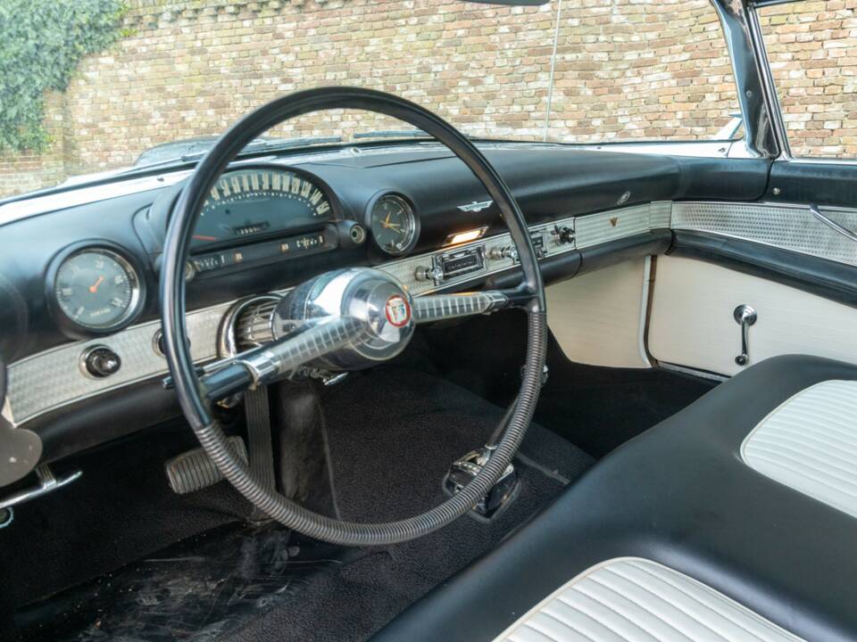 Bild 50/50 von Ford Thunderbird (1955)