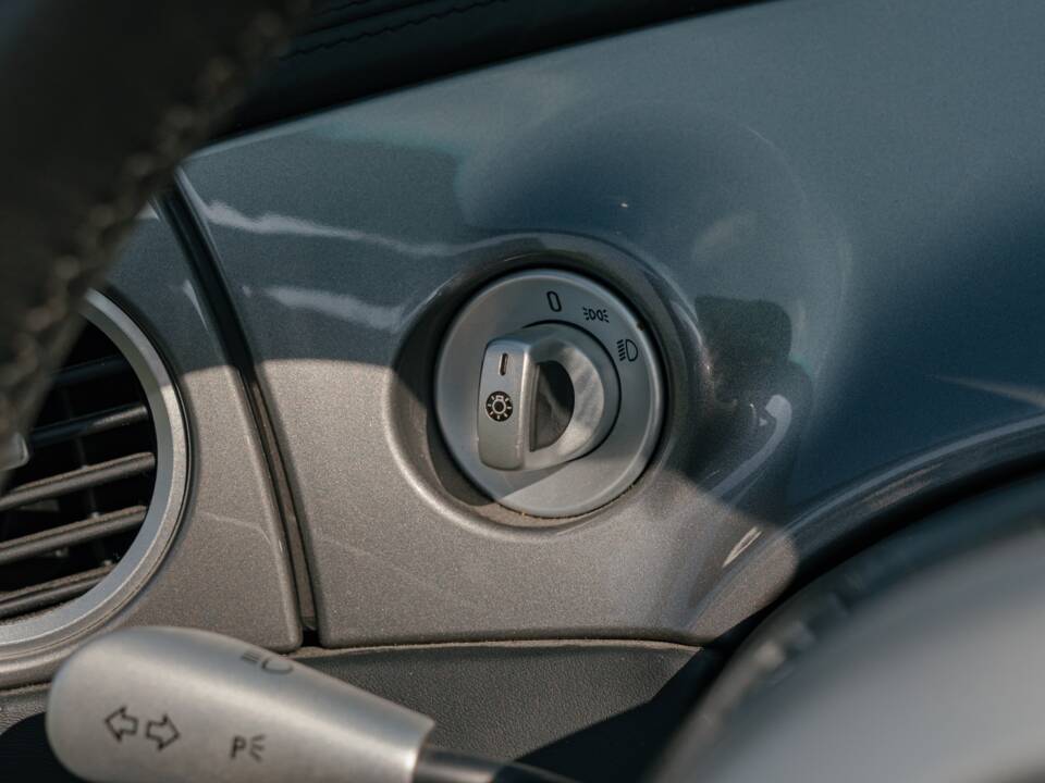 Image 180/185 of BMW Z8 (2001)