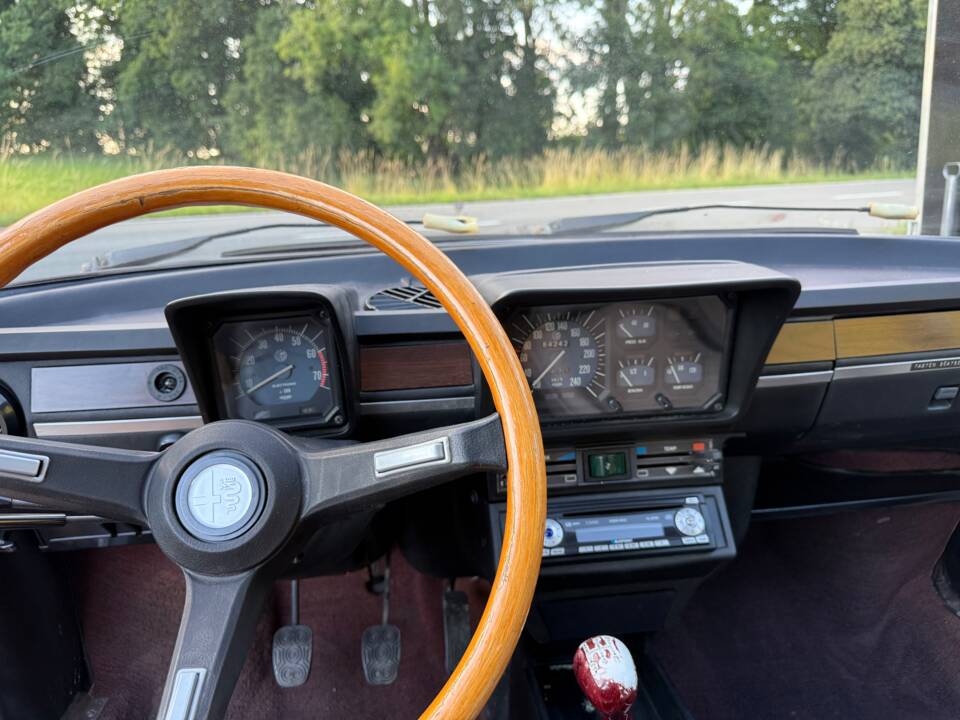 Image 19/21 of Alfa Romeo Alfetta GTV 2.0 L (1978)