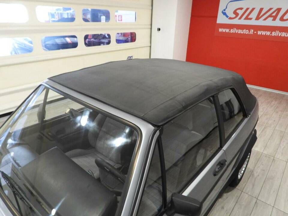 Image 6/10 of Volkswagen Golf Mk I Convertible 1.1 (1980)