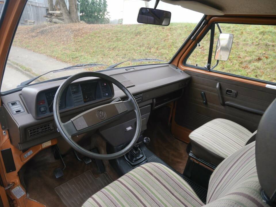 Image 14/43 of Volkswagen T3 Westfalia 1.6 (1981)