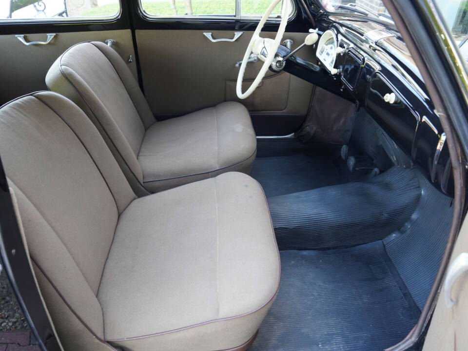Image 49/50 of Lancia Appia C10 (1954)