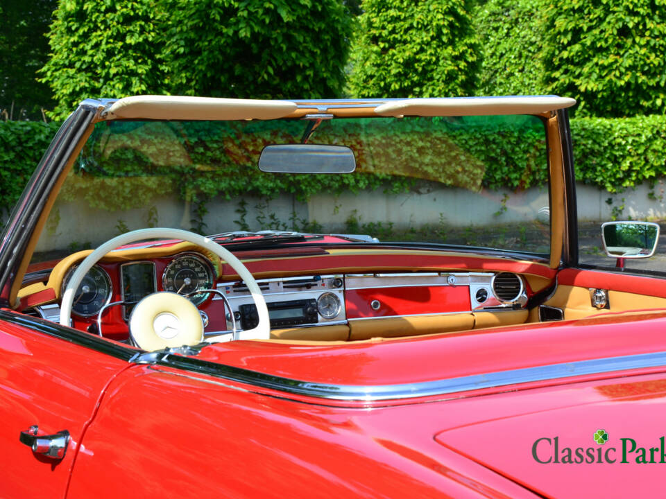 Immagine 25/50 di Mercedes-Benz 230 SL (1964)