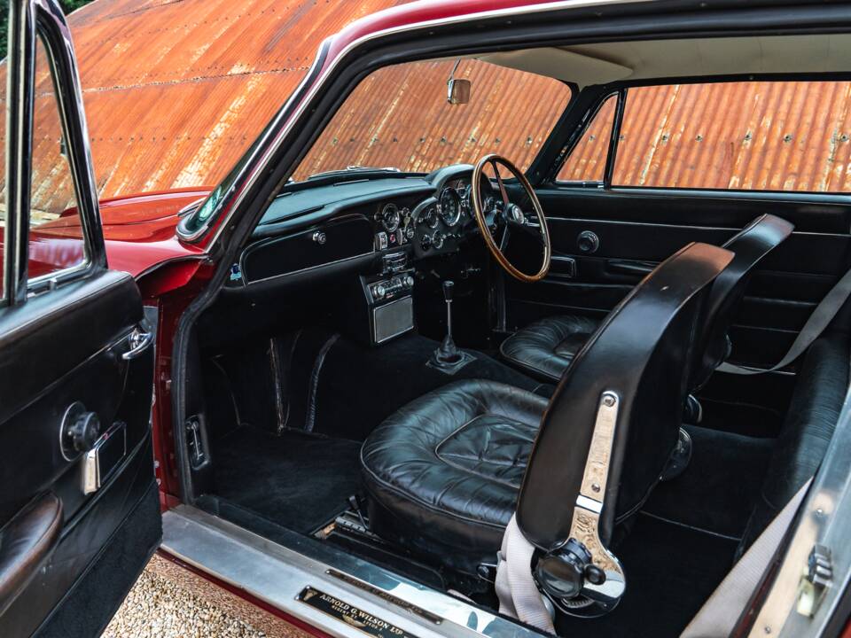 Bild 23/39 von Aston Martin DB 6 (1967)